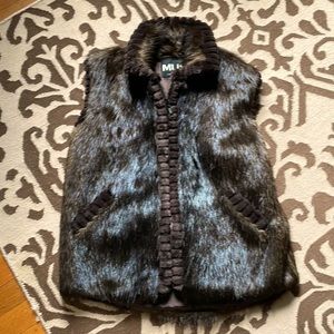 Beautiful Fur Vest …. Sheared and Natural Beaver… Perfect condition. Canadian